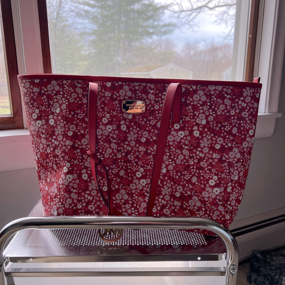 MK Tote